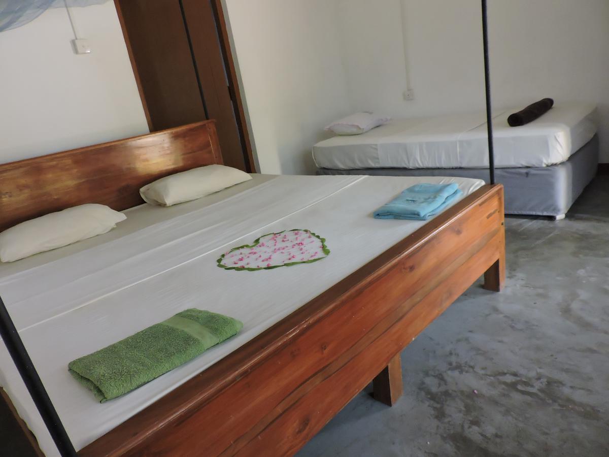 Reggae Zone Beach Resort Tangalle Room photo